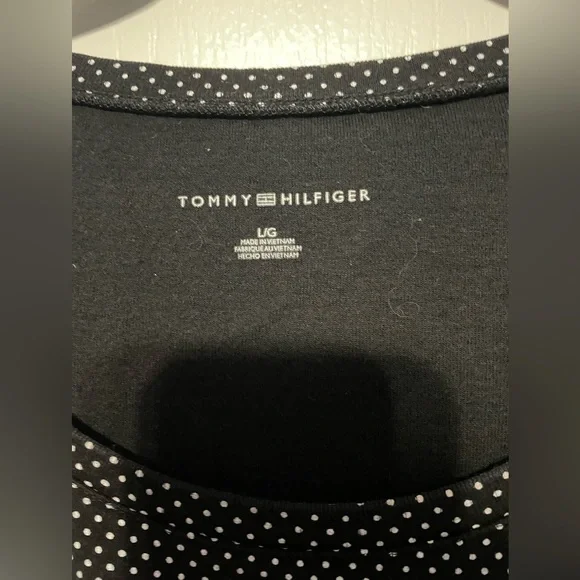 Tommy Hilfiger black and white polka dot tee size large - Picture 3 of 3